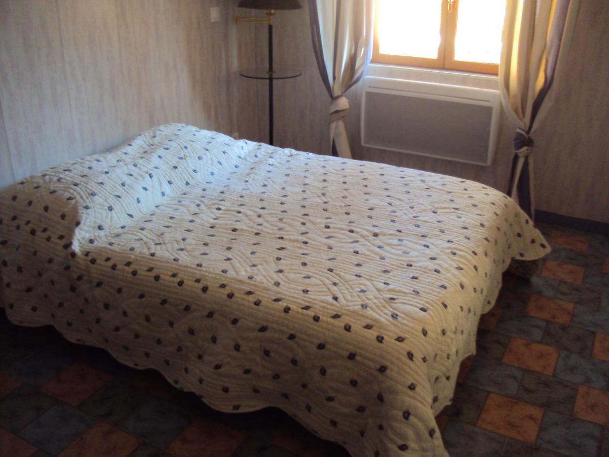 Maison d'Hôtes La Douloire Pernes-les-Fontaines Extérieur photo