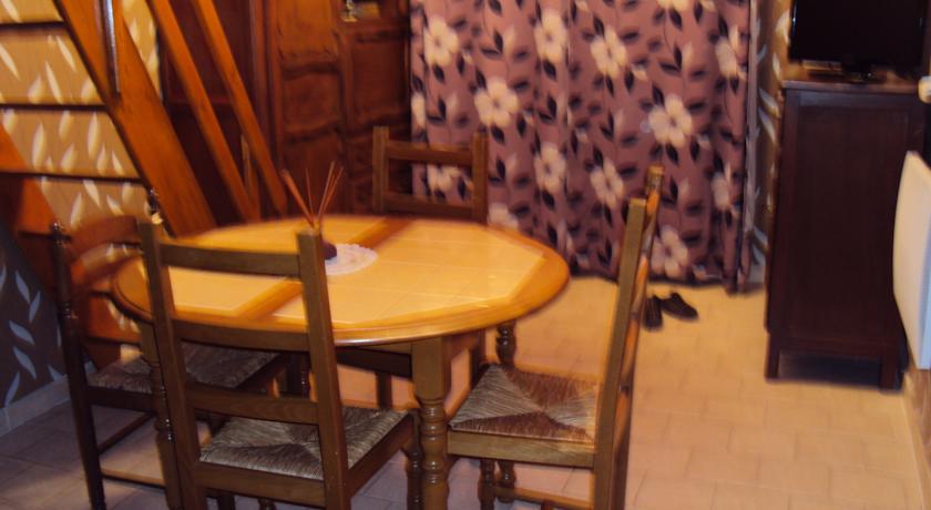 Maison d'Hôtes La Douloire Pernes-les-Fontaines Extérieur photo